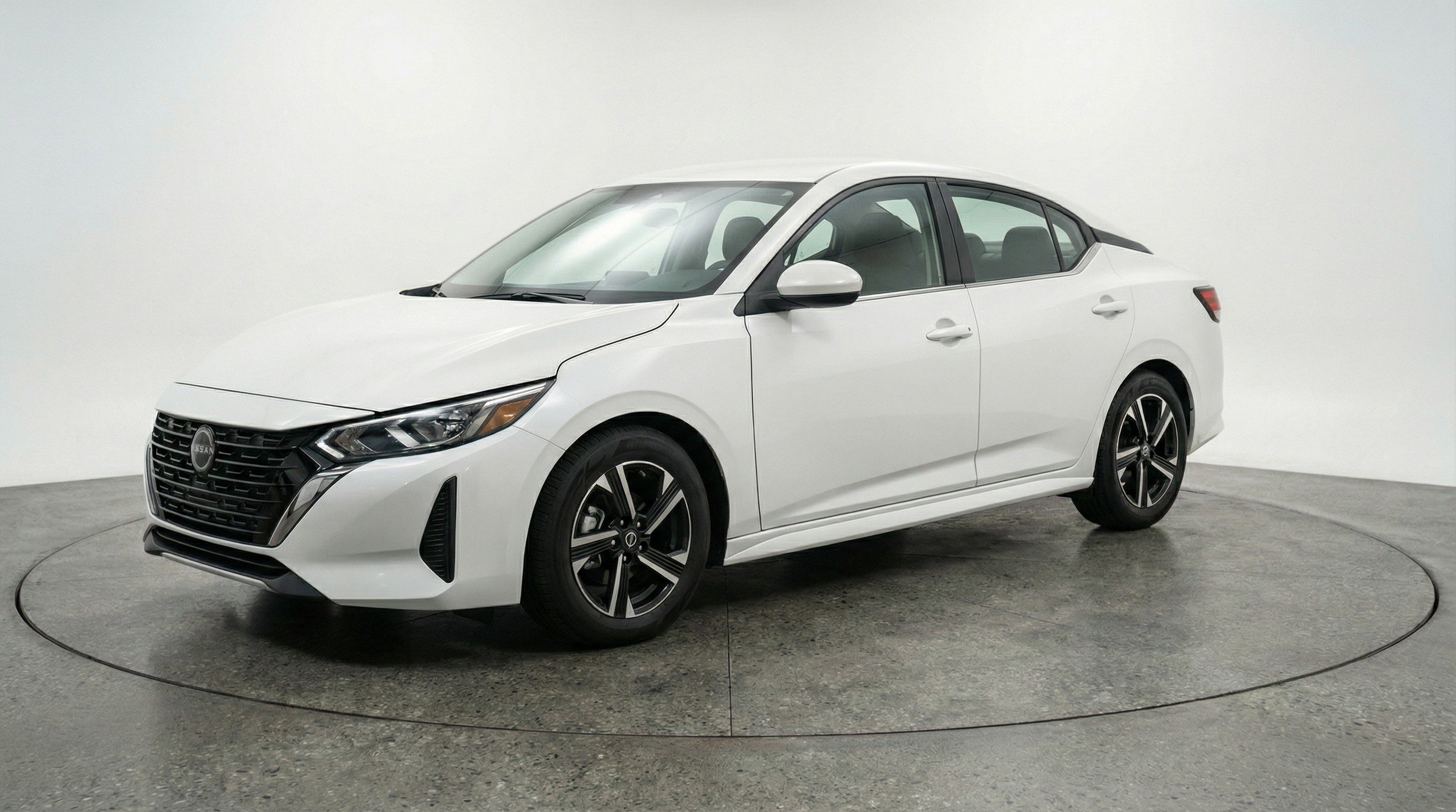 Used 2025 Nissan Sentra SV FWD image 3