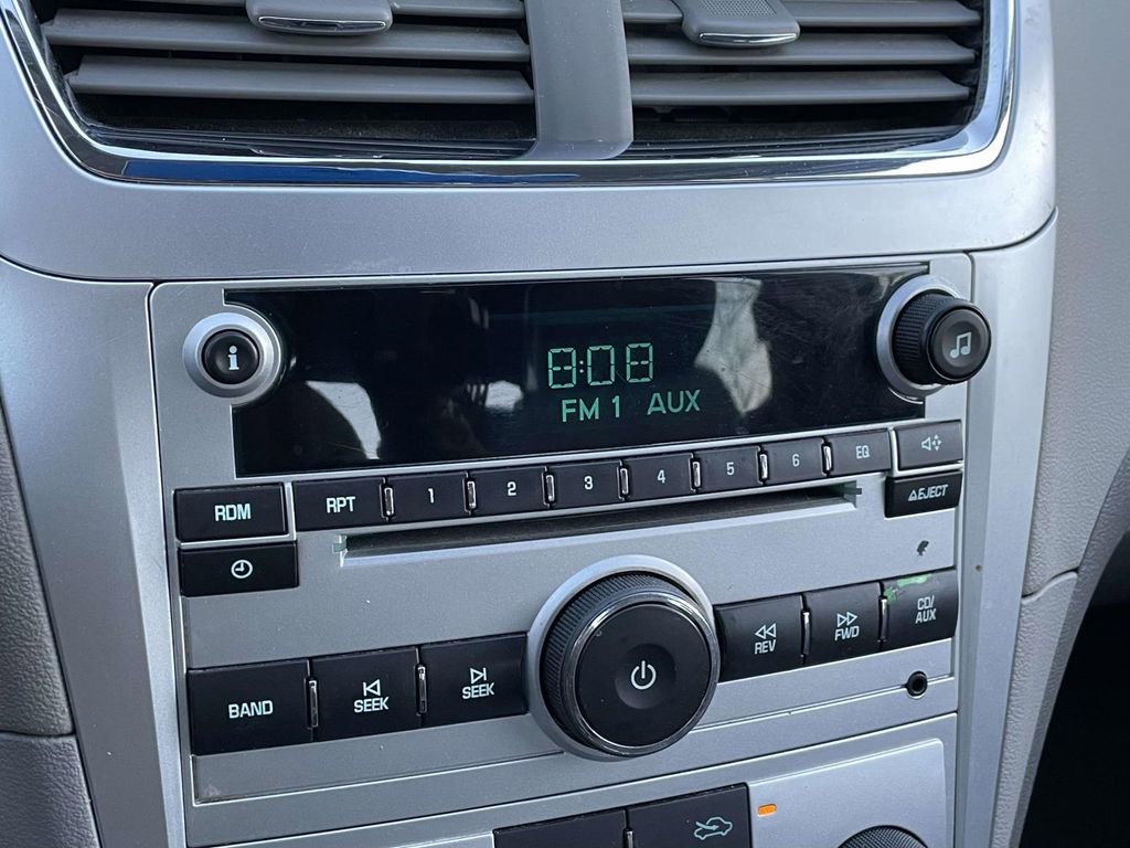 Used 2011 Chevrolet Malibu LS image 22