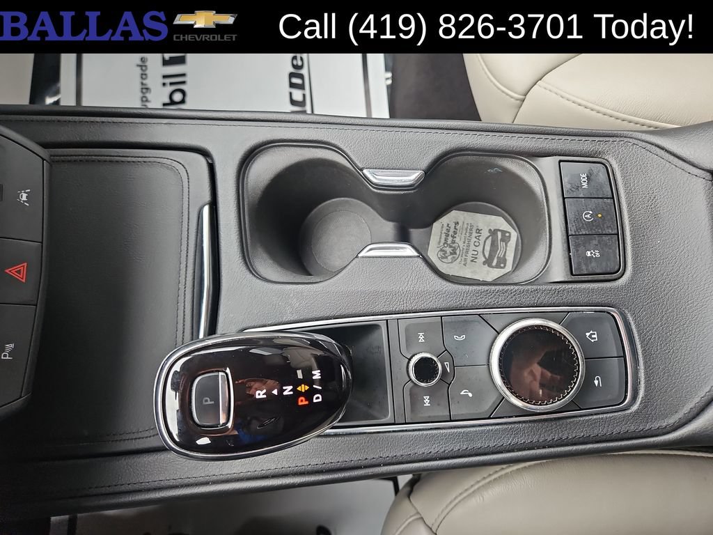 Certified 2023 Cadillac XT4 Premium Luxury AWD/4WD image 16