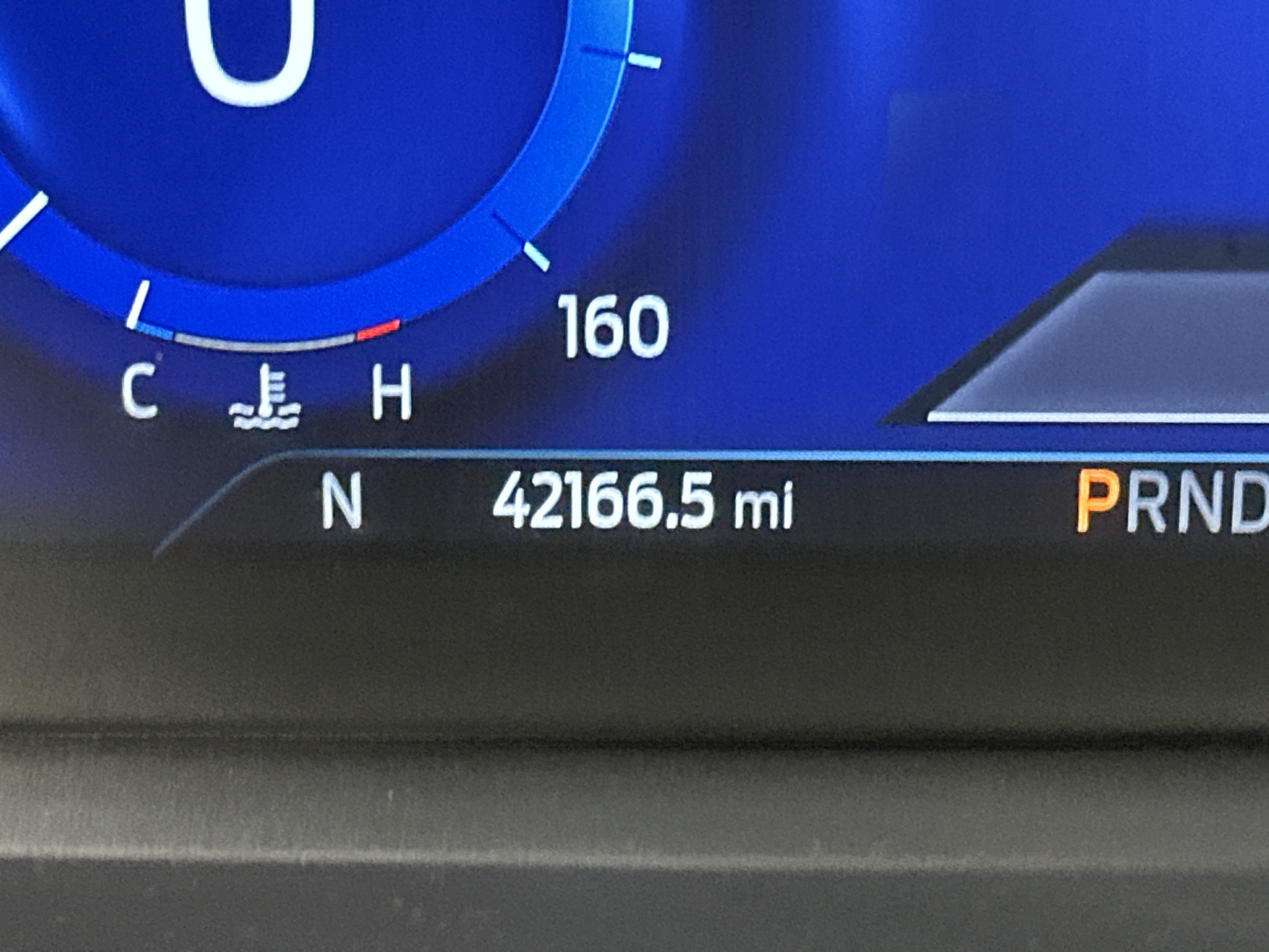 Used 2020 Ford Explorer Platinum w/ Premium Technology Package image 22