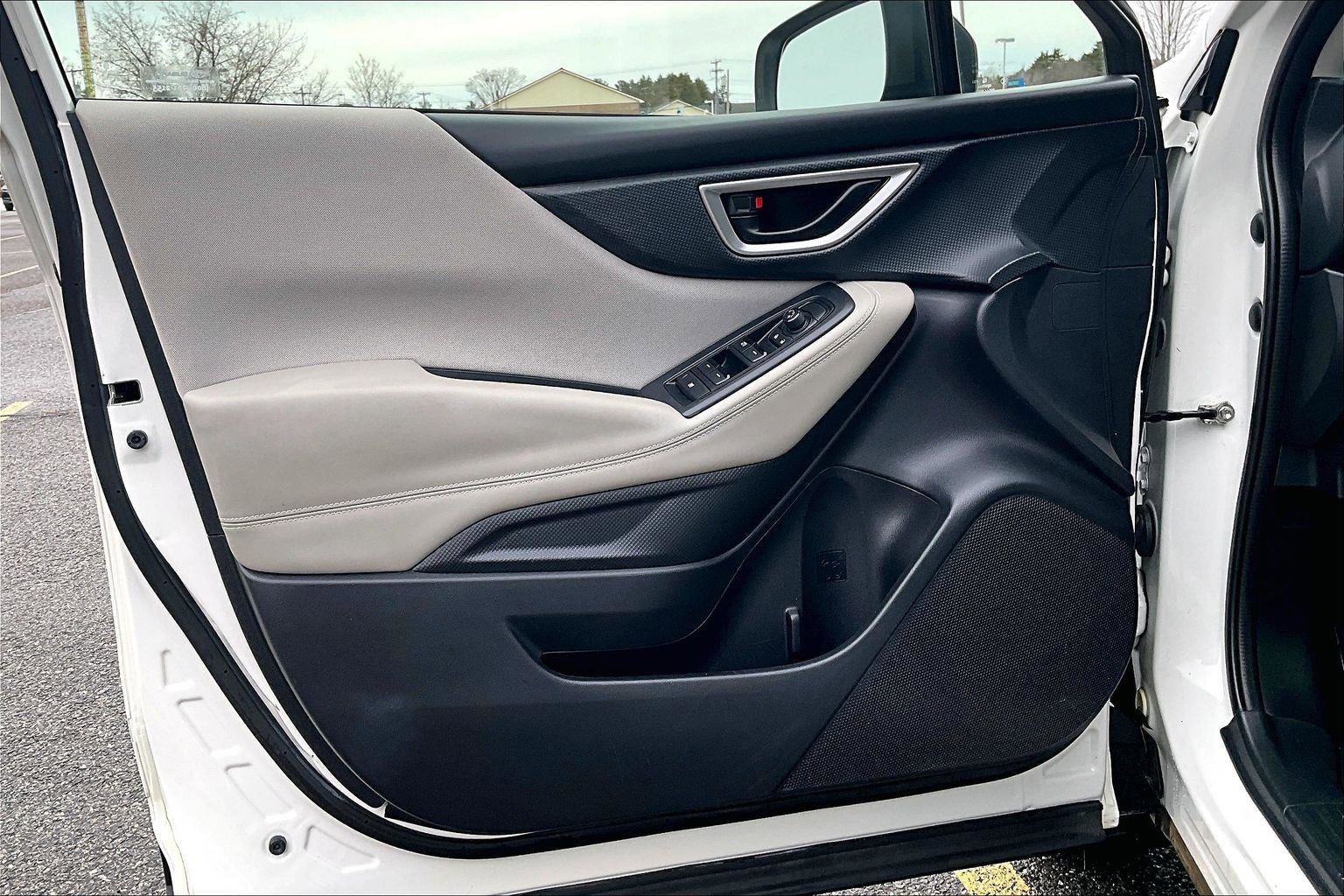 Used 2023 Subaru Forester Base image 19