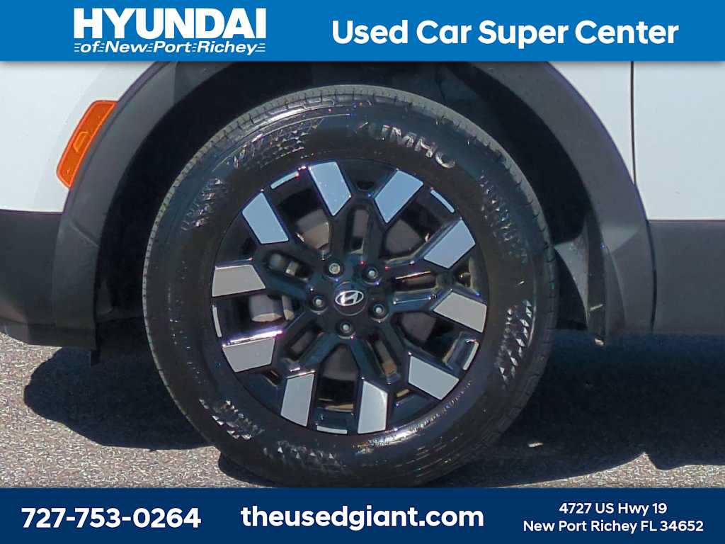 Used 2025 Hyundai Santa Cruz SEL FWD image 10