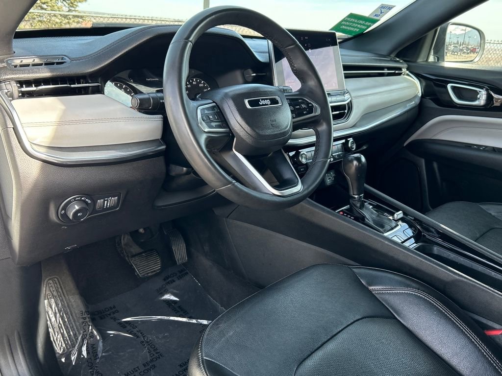 Used 2023 Jeep Compass Limited w/ Elite Group image 7