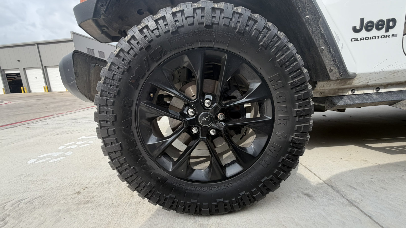 Certified 2025 Jeep Gladiator Sport AWD/4WD image 20