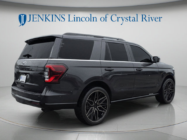Used 2022 Ford Expedition Limited AWD/4WD image 6
