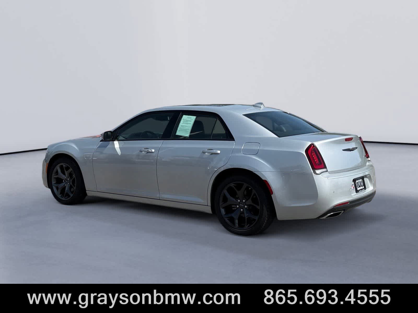 Used 2023 Chrysler 300 S w/ Comfort Group image 5