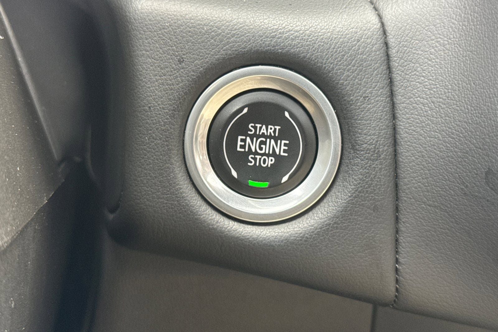 Used 2022 Chevrolet Tahoe LT w/ LT Signature Package image 26