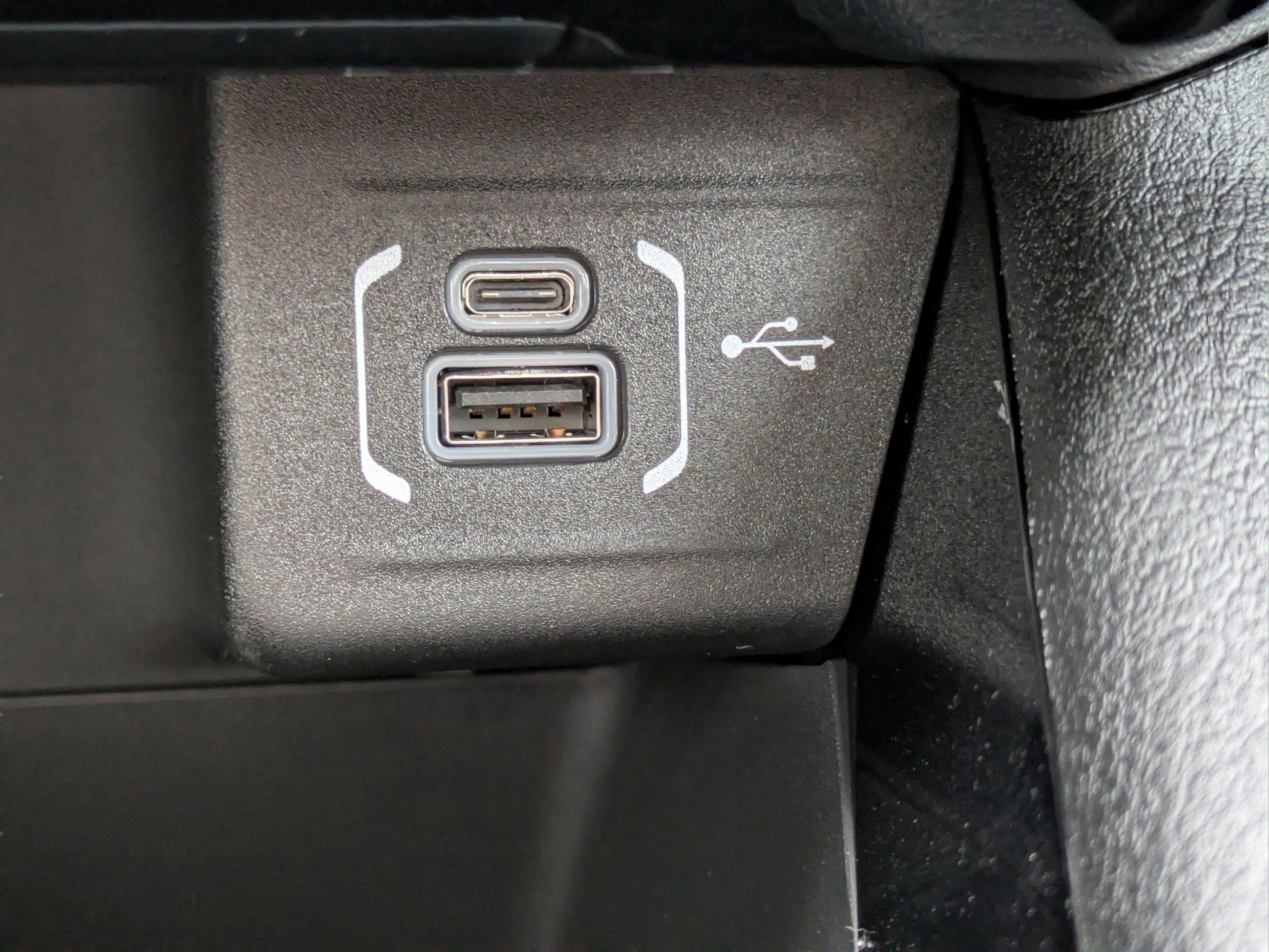 New 2026 Jeep Compass Latitude w/ Sun and Sound Group image 23