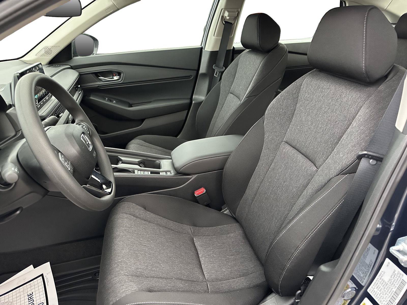 Used 2025 Honda Accord SE image 10