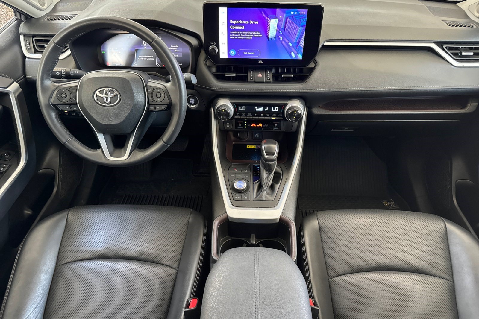 Used 2023 Toyota RAV4 Limited AWD/4WD image 17