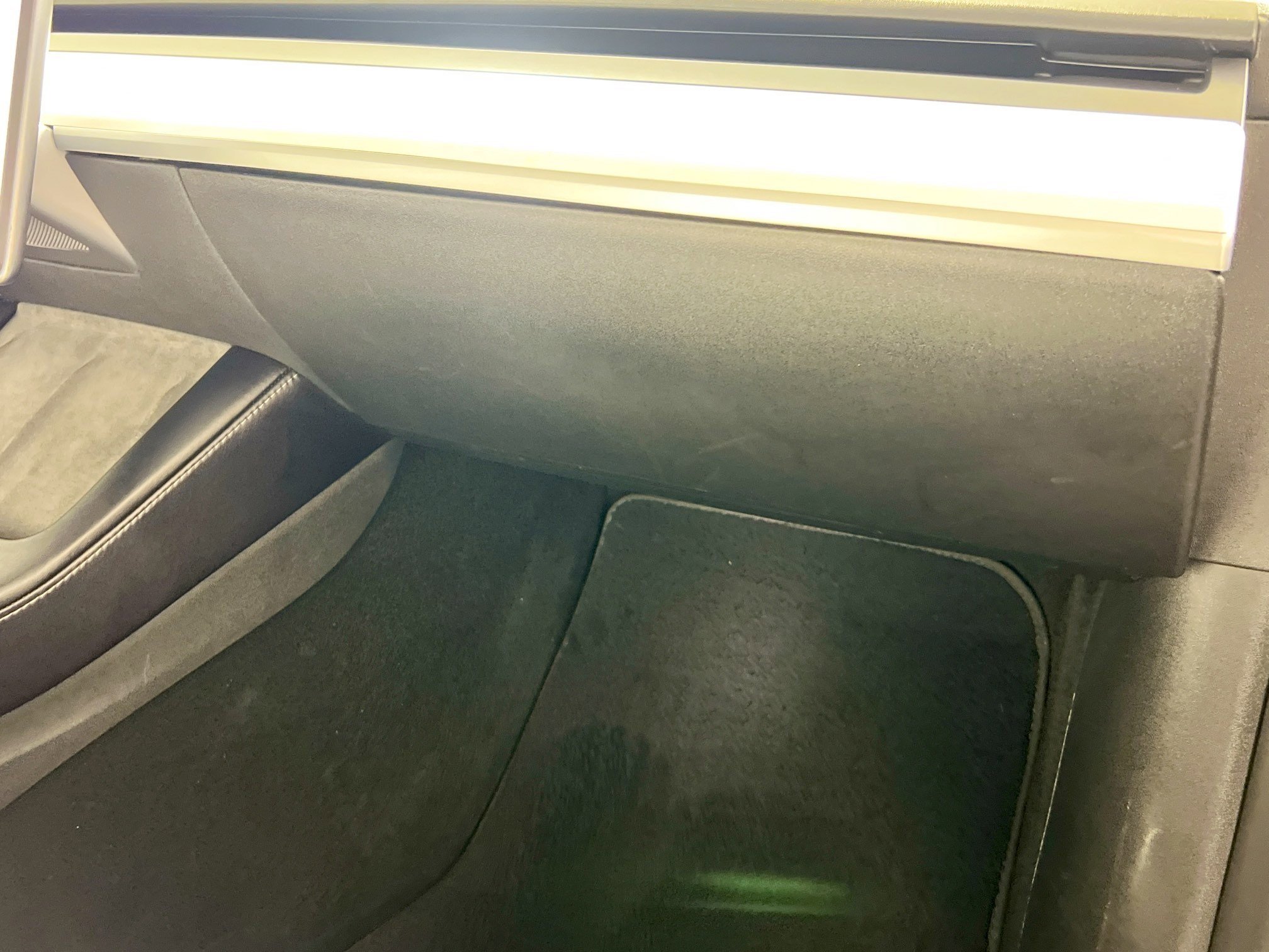 Used 2022 Tesla Model Y Long Range image 34