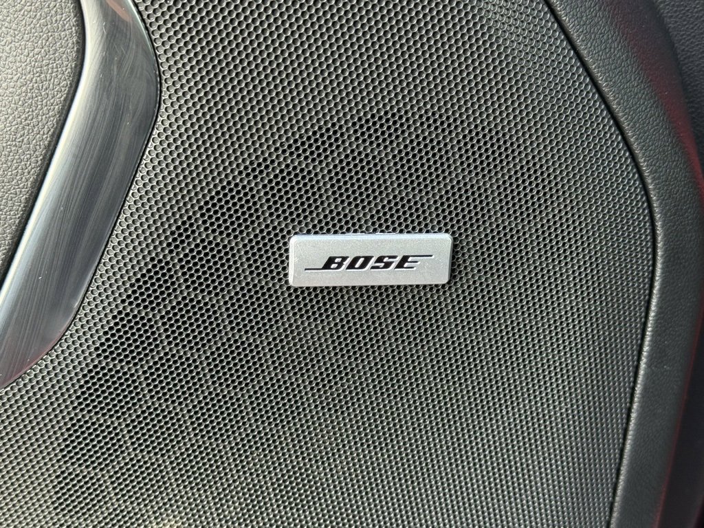 Used 2024 Chevrolet Suburban Z71 w/ Luxury Package image 20