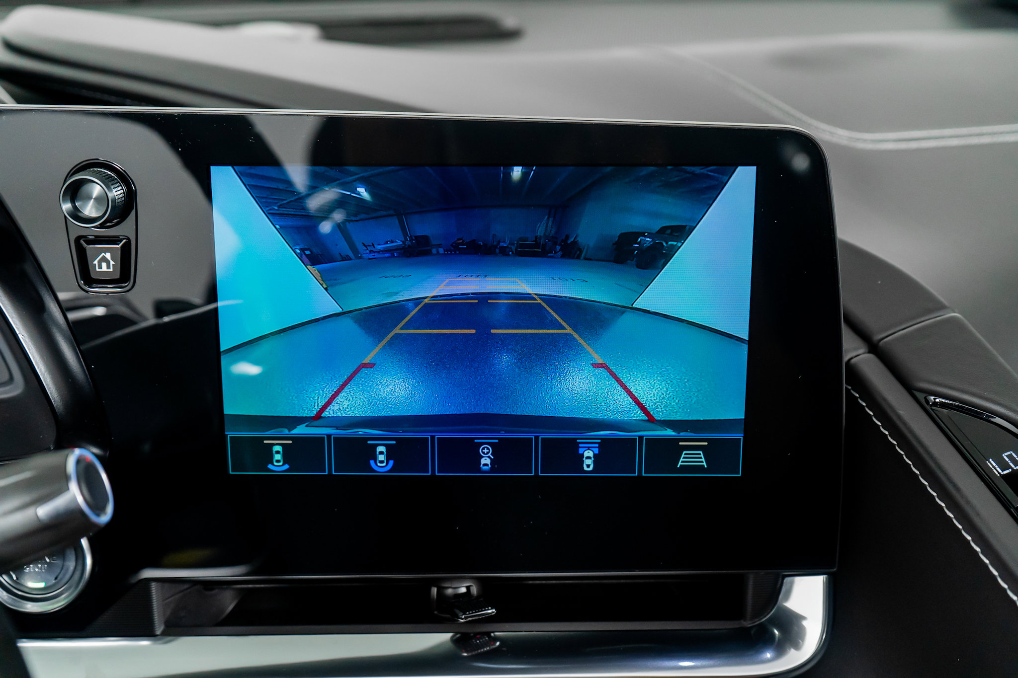 Used 2020 Chevrolet Corvette Stingray Premium Cpe w/ 3LT image 45