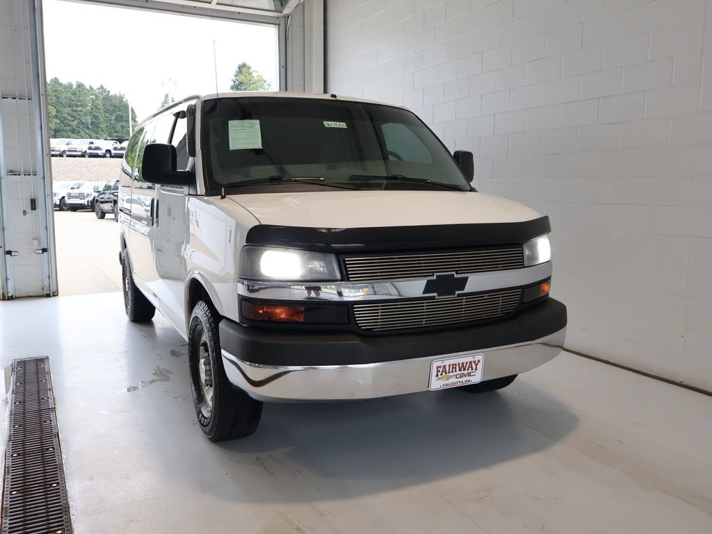 Used 2013 Chevrolet Express 3500 LT w/ LT Preferred Equipment Group RWD image 2