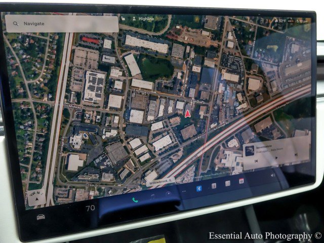 Used 2022 Tesla Model S Plaid image 19