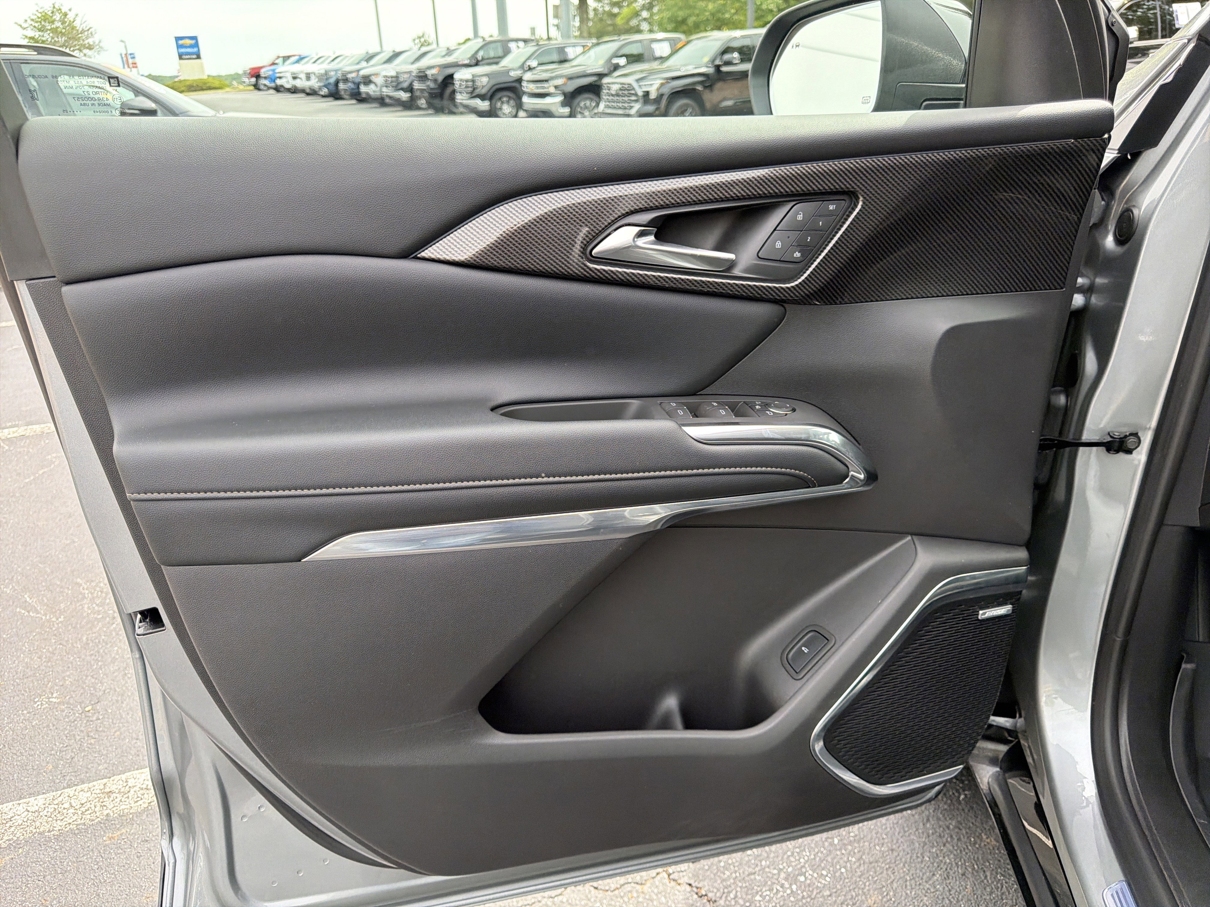 Used 2025 Chevrolet Traverse High Country w/ LPO, Floor Liner Package AWD/4WD image 10