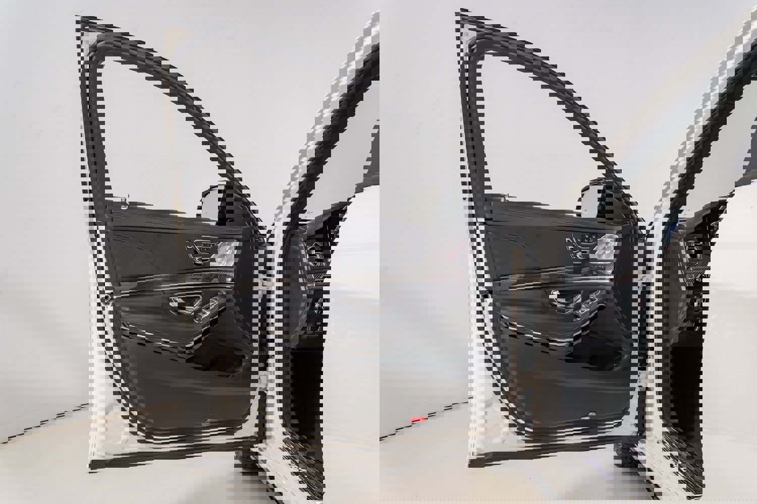 Used 2020 Mercedes-Benz S 63 AMG 4MATIC Sedan image 17