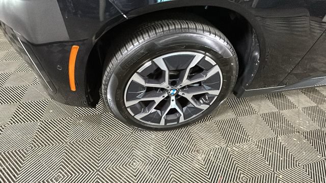 Used 2025 BMW X3 xDrive30i AWD/4WD image 9