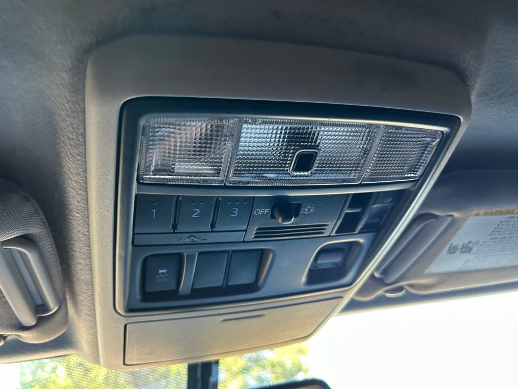 Used 2017 Toyota 4Runner Limited RWD image 32