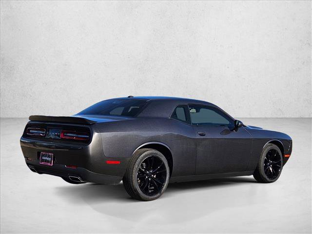 Used 2016 Dodge Challenger SXT w/ Blacktop Package image 5