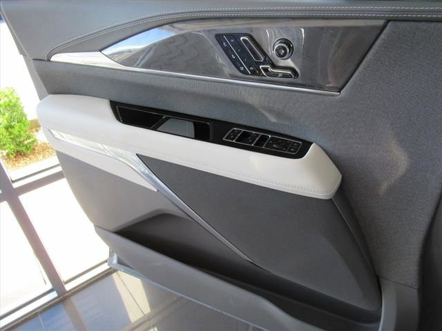 New 2026 Cadillac Escalade IQ Sport 1 w/ LPO, ONYX Package image 27