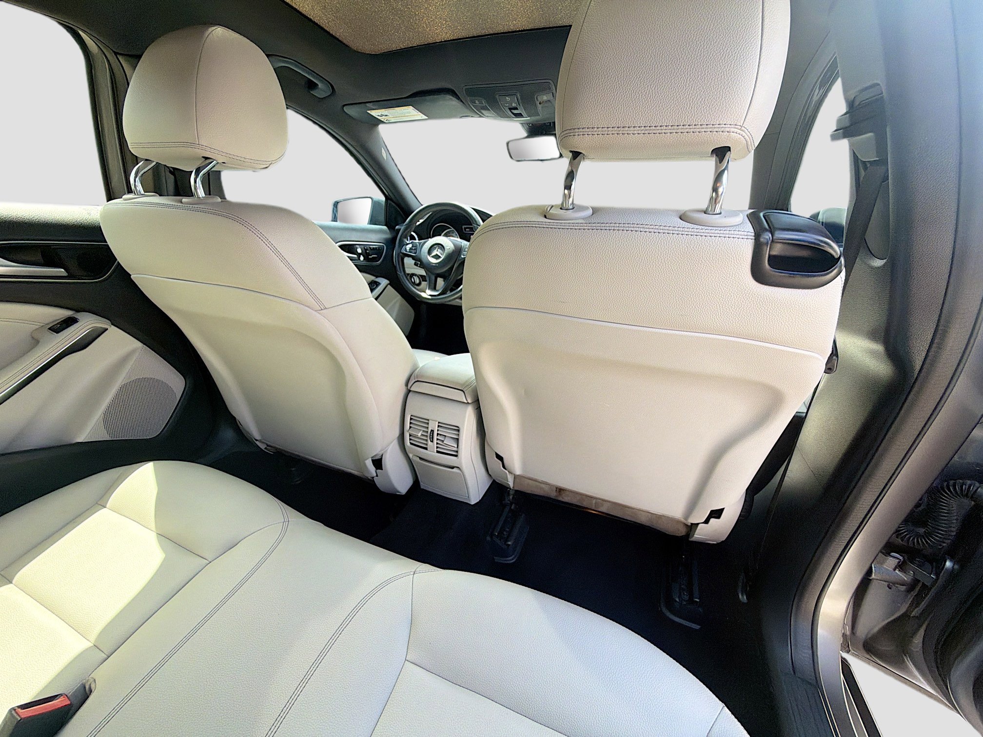 Used 2017 Mercedes-Benz GLA 250 image 26