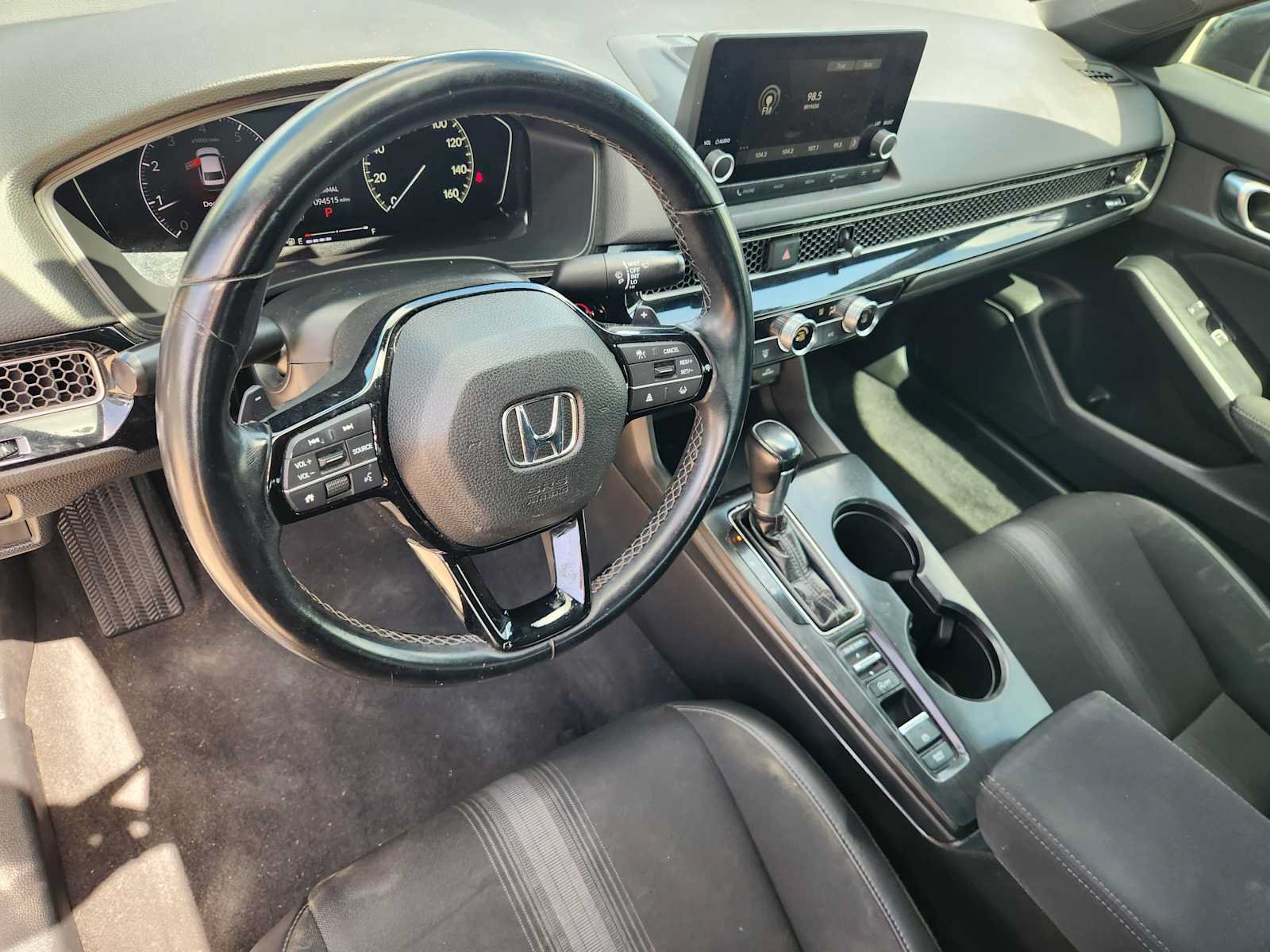 Used 2022 Honda Civic Sport image 2
