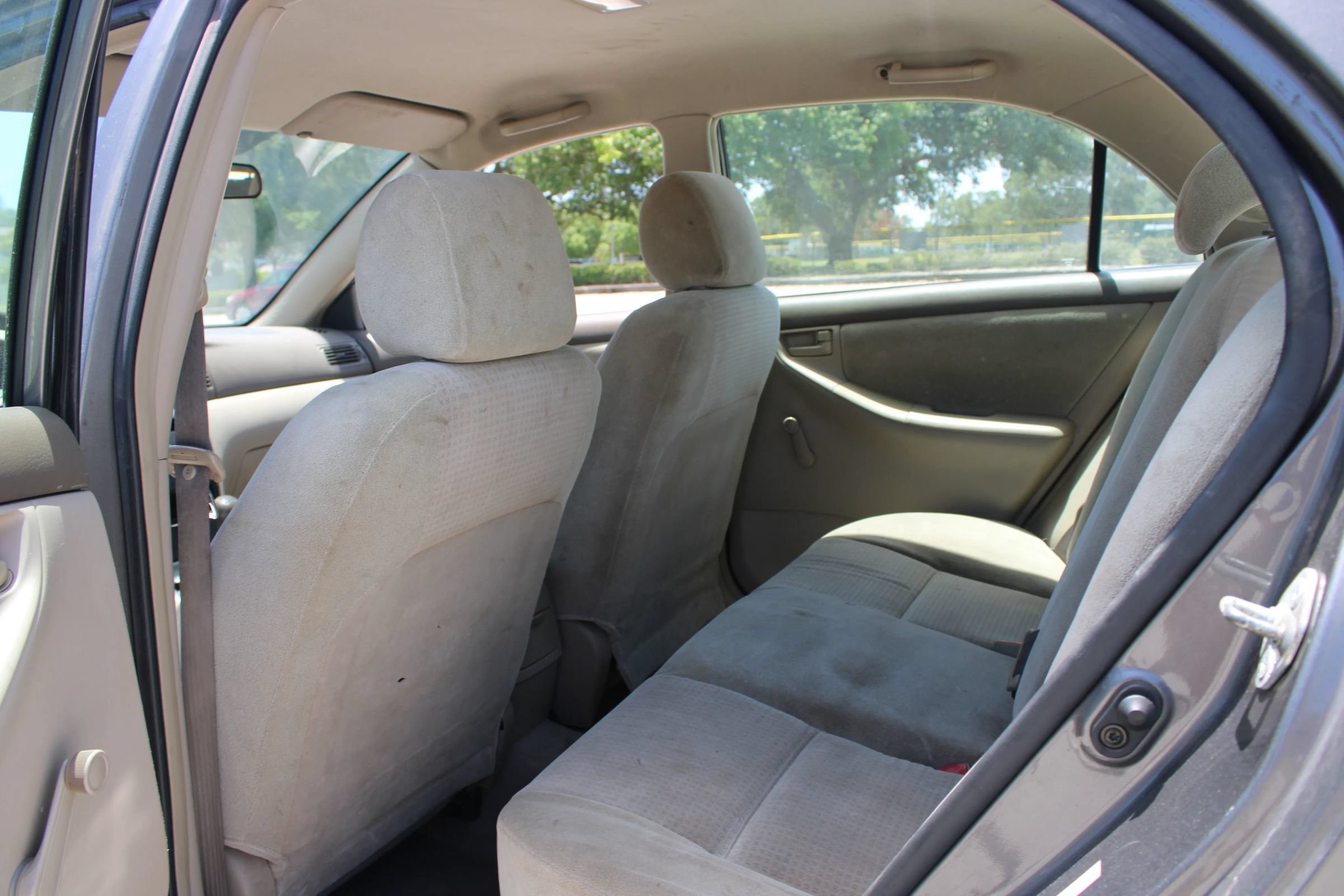 Used 2005 Toyota Corolla CE FWD image 16