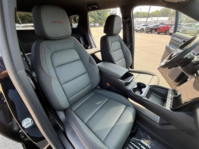 New 2026 GMC Terrain AT4 w/ Convenience Package III image 29