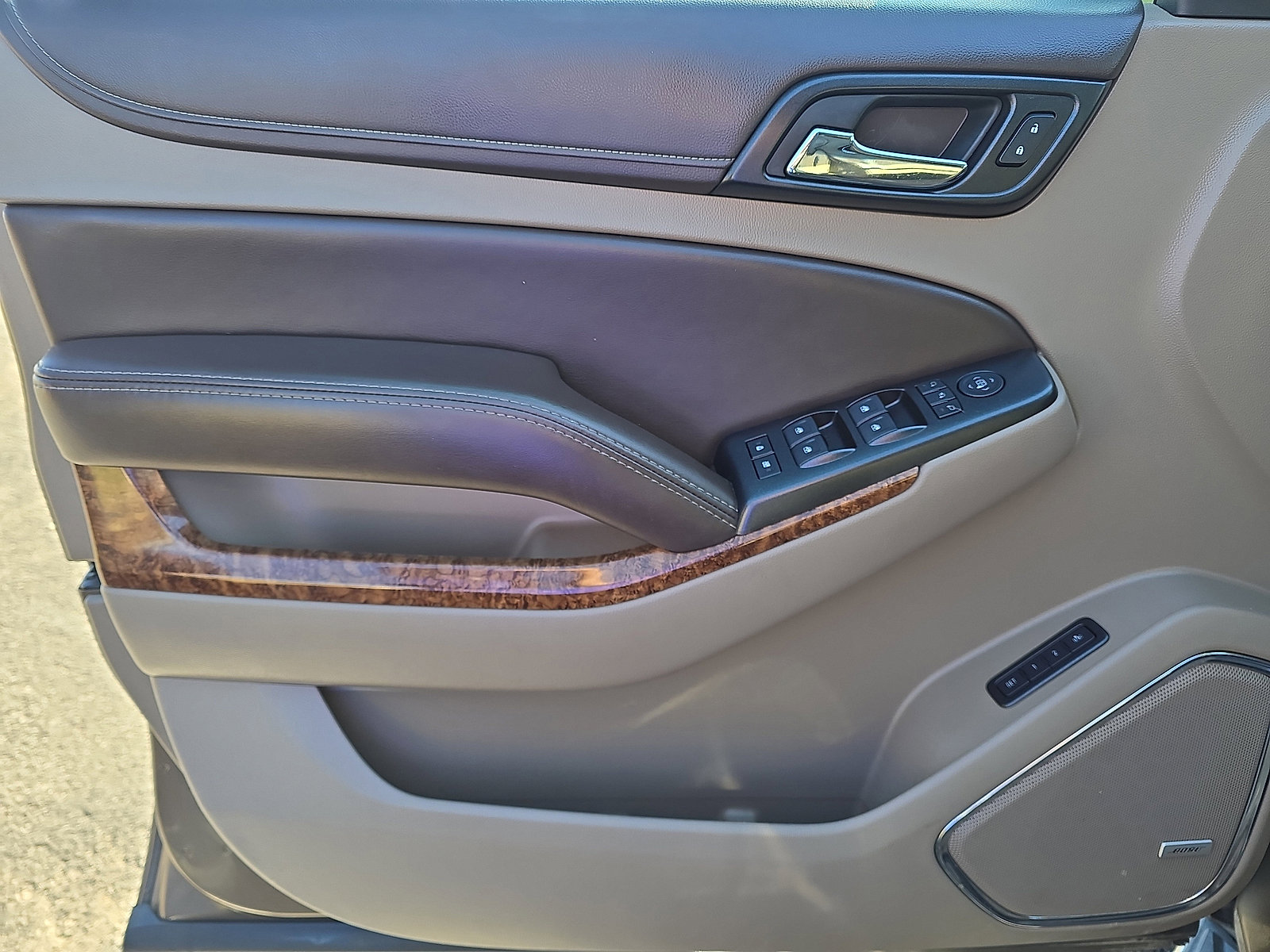 Used 2016 Chevrolet Tahoe LTZ image 11