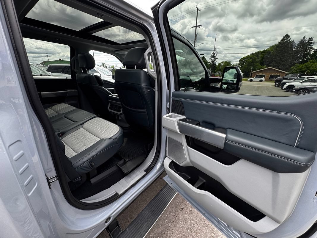 Used 2024 Ford F350 Limited w/ FX4 Off-Road Package AWD/4WD image 36