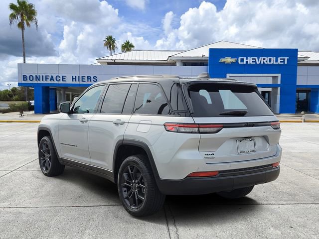Used 2025 Jeep Grand Cherokee Limited AWD/4WD image 3