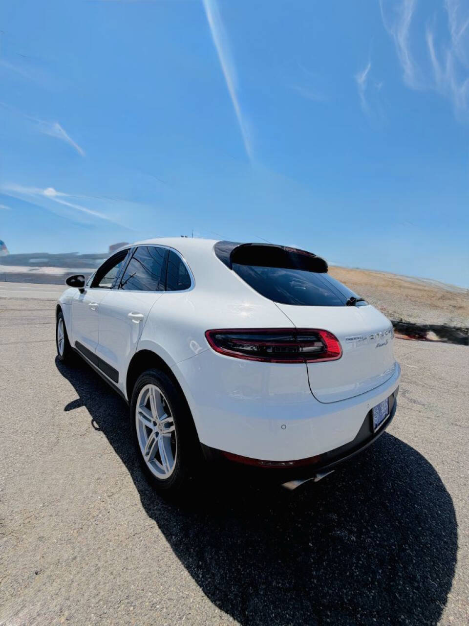 Used 2018 Porsche Macan S w/ Premium Package Plus AWD/4WD image 6
