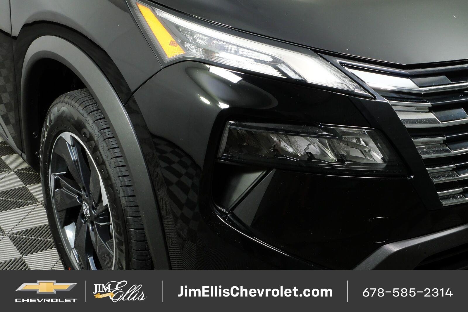 Used 2025 Nissan Rogue SV AWD/4WD image 35