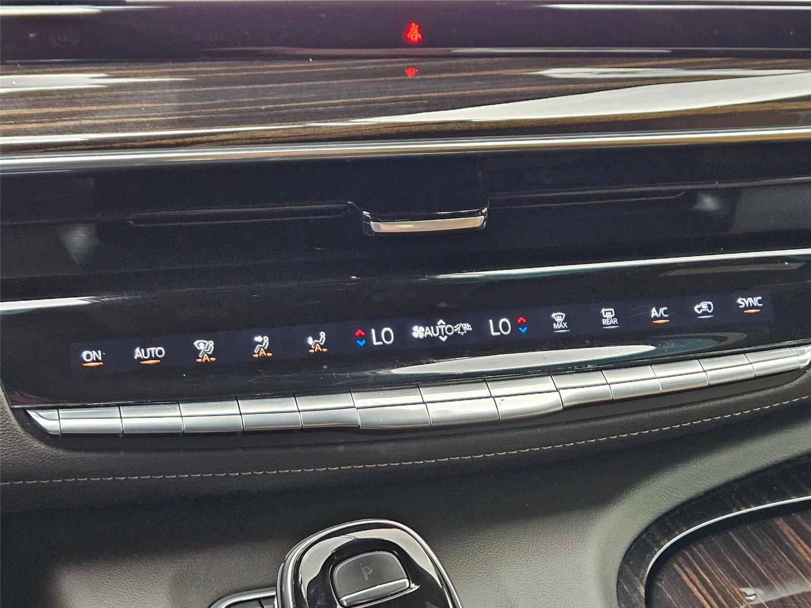 Used 2021 Cadillac Escalade Sport w/ Driver Assist Tech Package AWD/4WD image 19