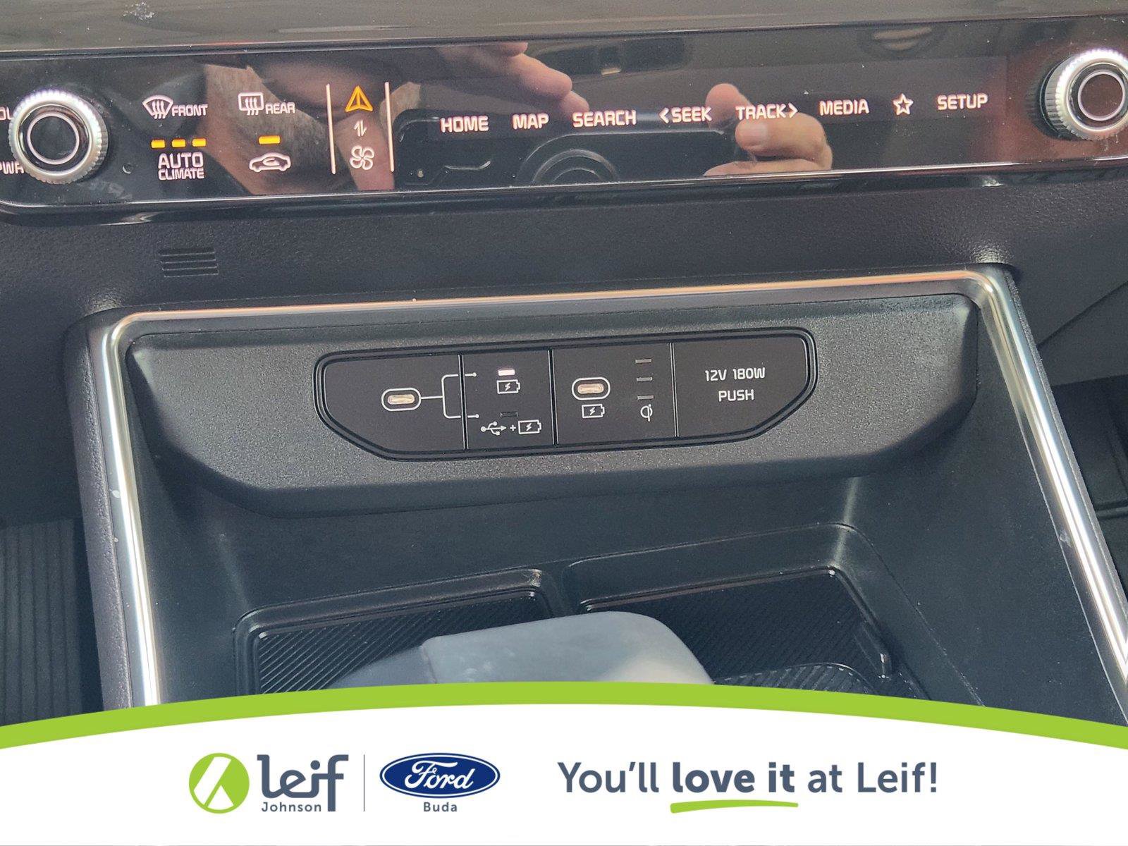 Used 2025 Kia Carnival SX Prestige FWD image 28