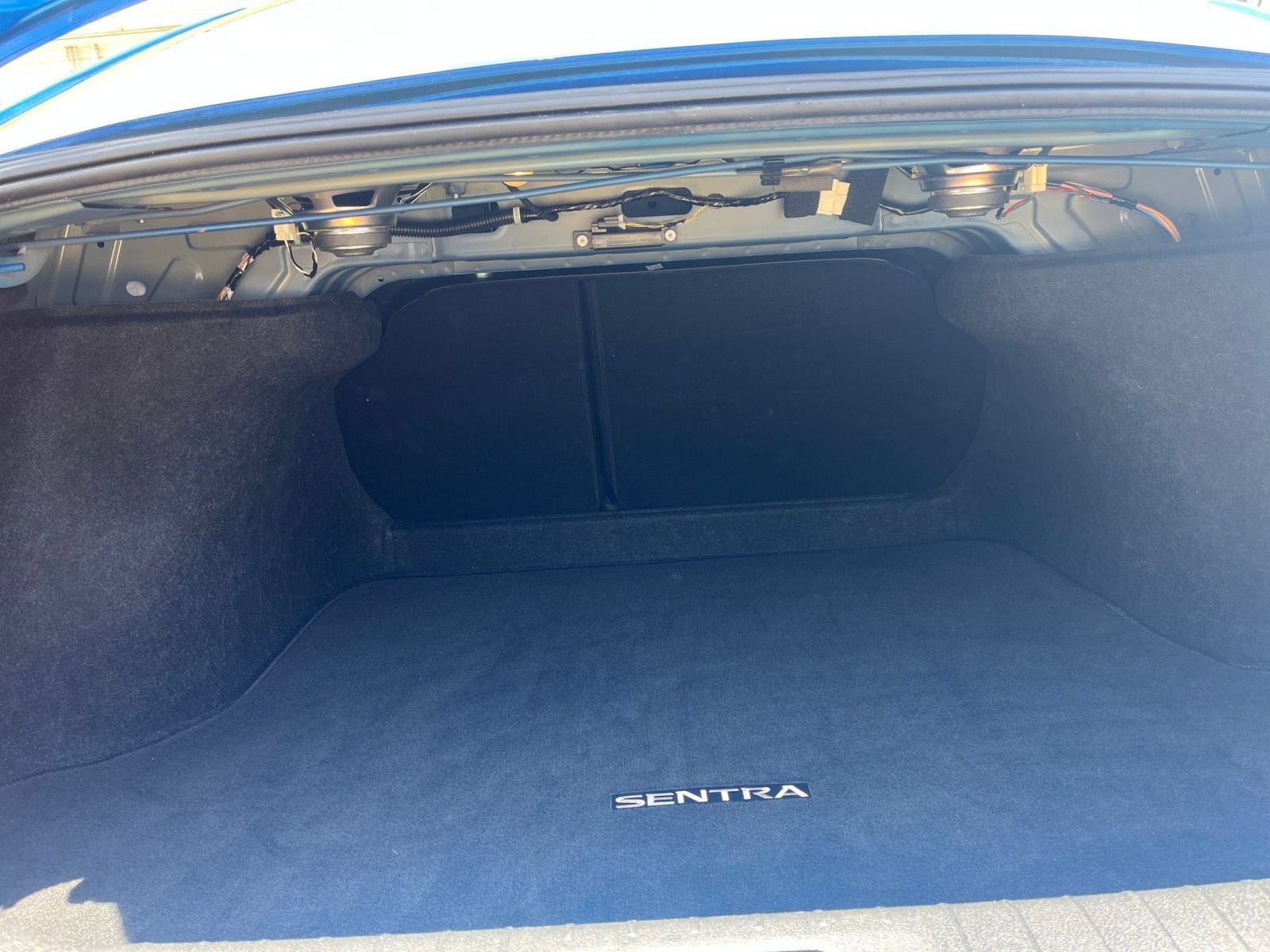 Used 2025 Nissan Sentra SV FWD image 29