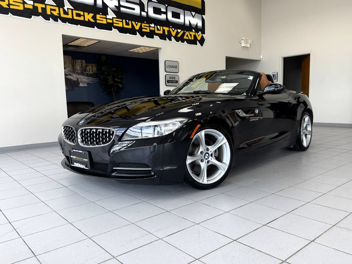 Used 2015 BMW Z4 sDrive28i RWD image 2