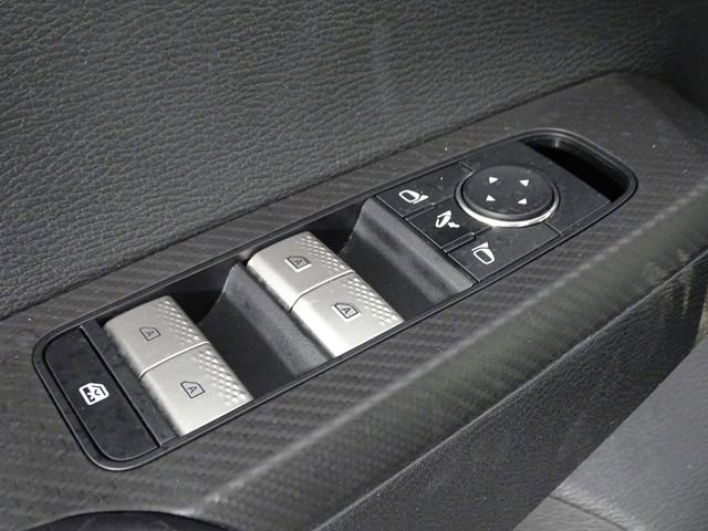 Used 2024 Mitsubishi Outlander SE image 17