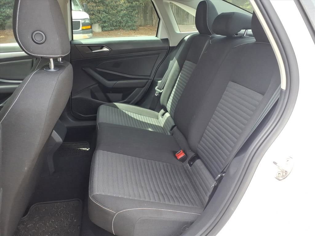 Used 2022 Volkswagen Jetta S image 25