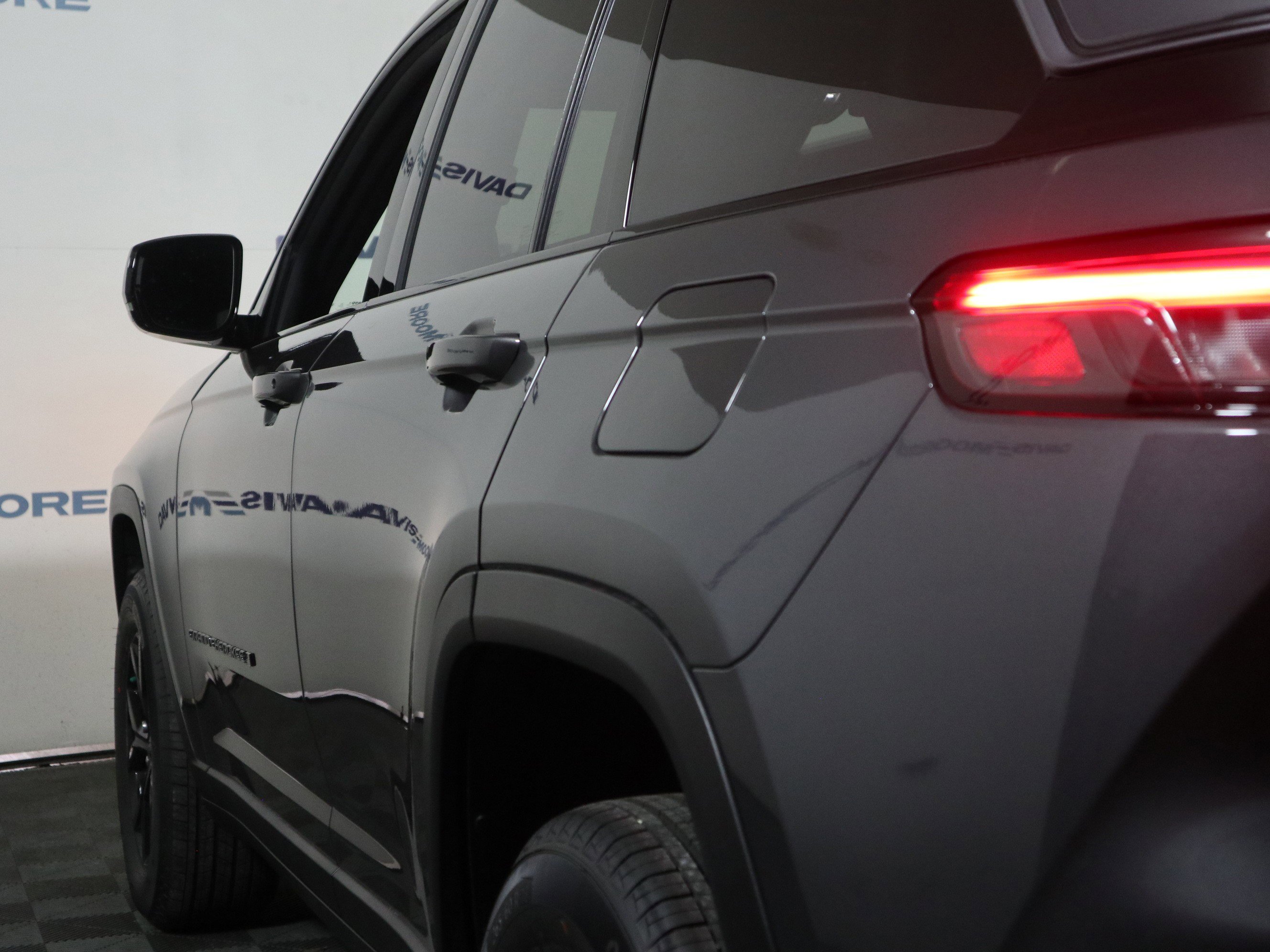 New 2026 Jeep Grand Cherokee Altitude AWD/4WD image 10
