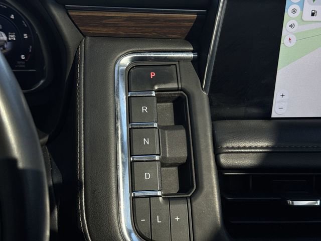 Certified 2023 Chevrolet Suburban High Country image 16