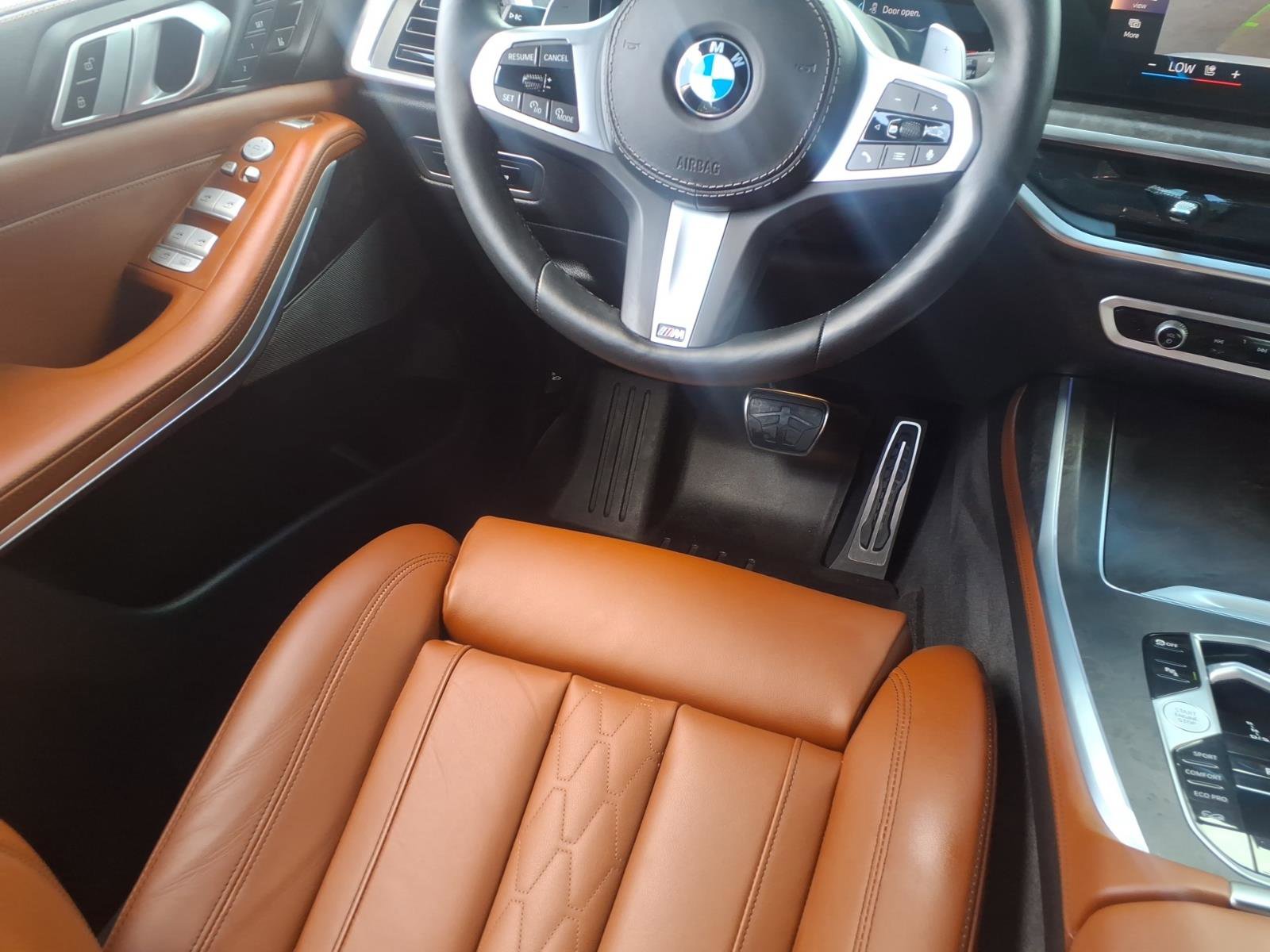 Used 2025 BMW X7 xDrive40i w/ M Sport Package image 31