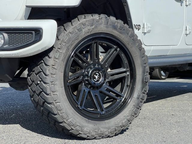 Used 2021 Jeep Gladiator Overland image 2