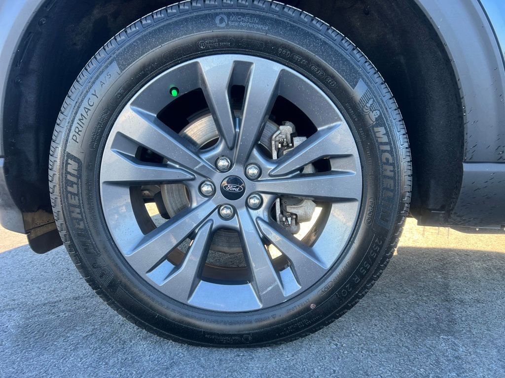 Certified 2023 Ford Explorer XLT w/ Equipment Group 202A image 30
