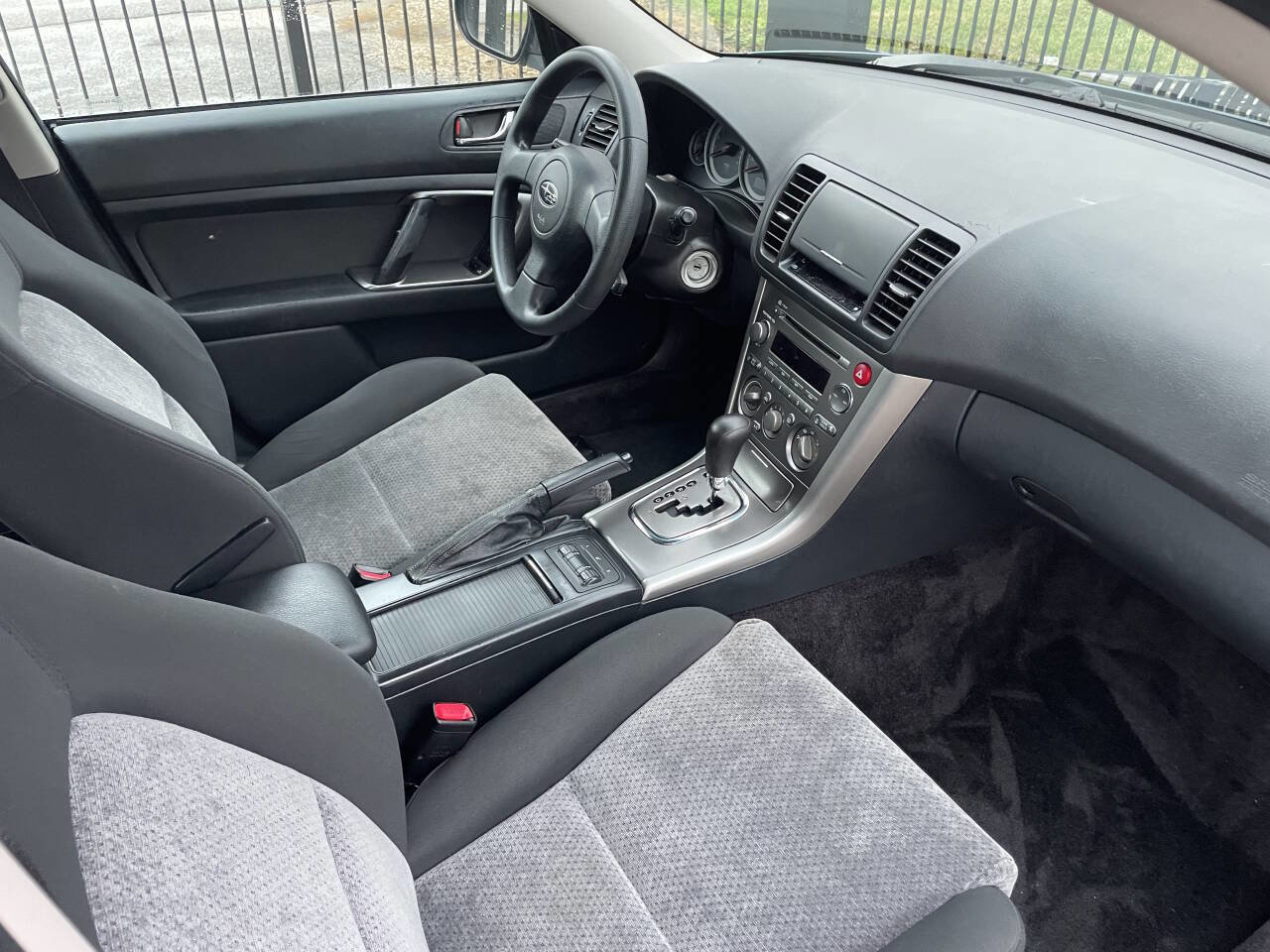 Used 2005 Subaru Outback 2.5i image 17