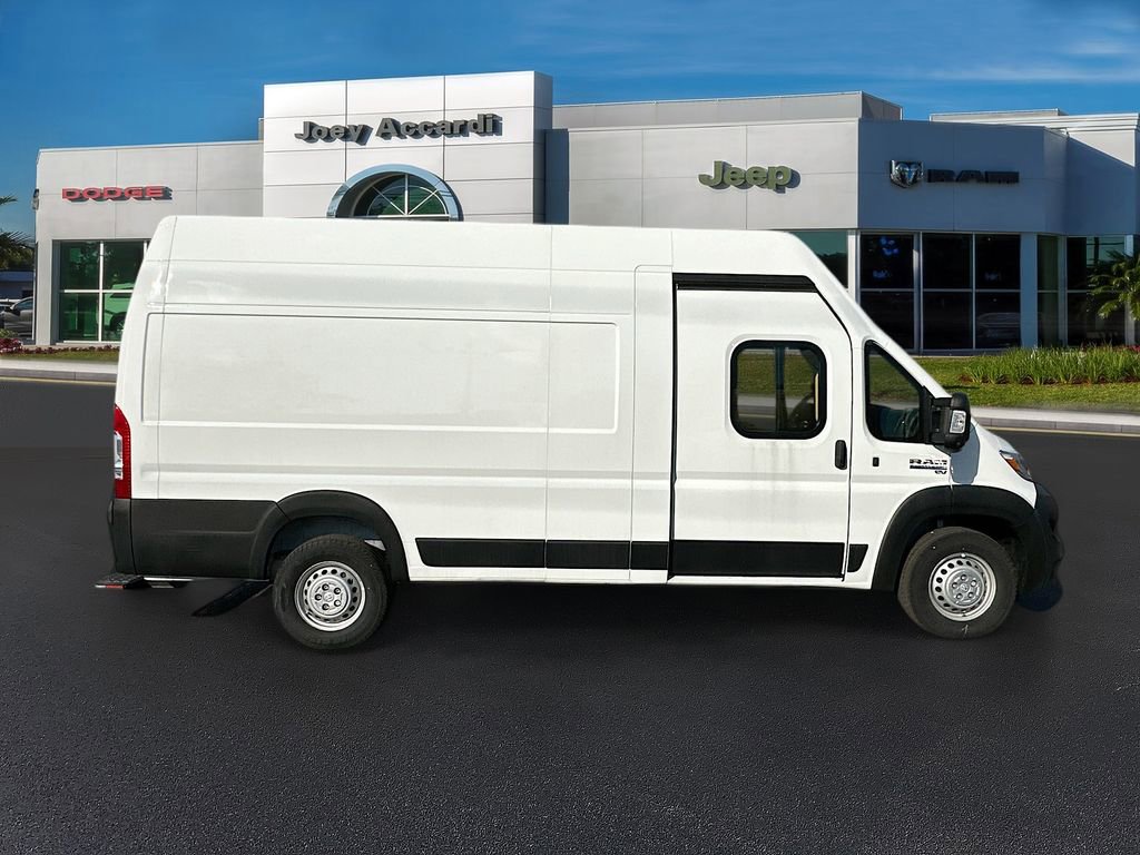 Used 2024 RAM ProMaster 3500 w/ Delivery Van Package image 8
