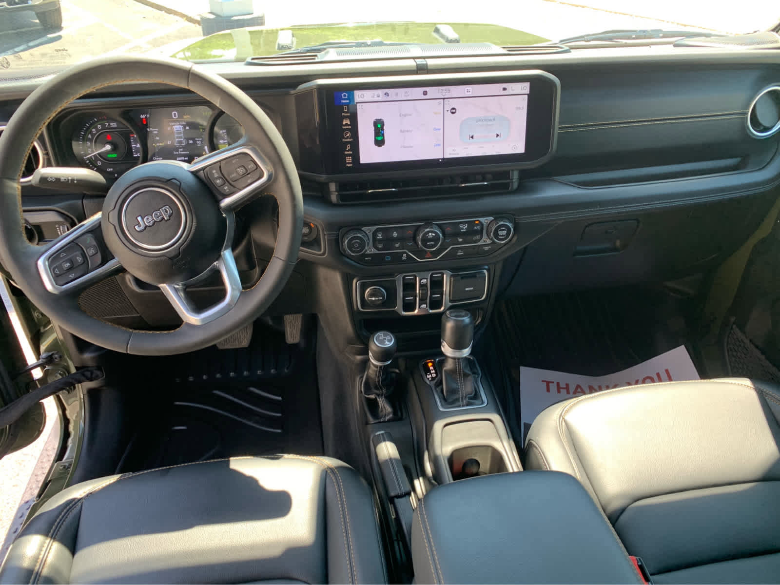 Used 2024 Jeep Wrangler Unlimited Sahara AWD/4WD image 10