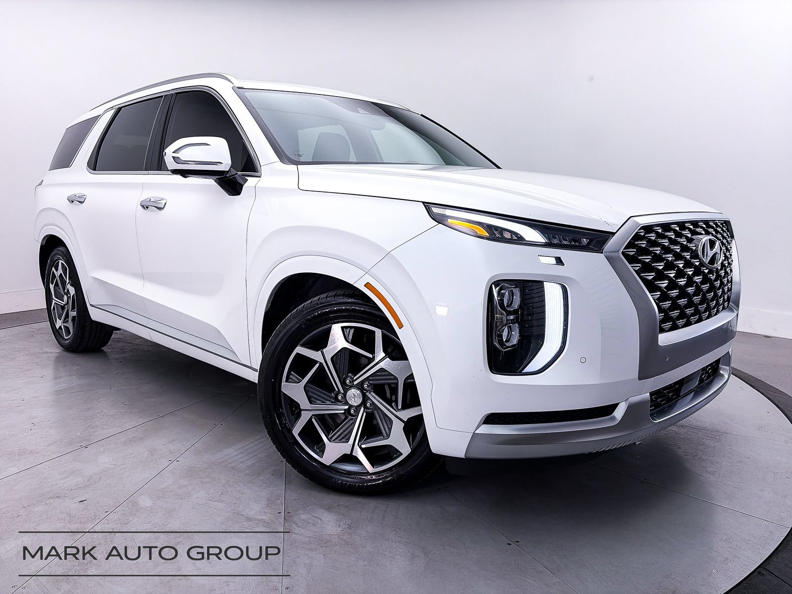 Used 2021 Hyundai Palisade Calligraphy FWD image 1