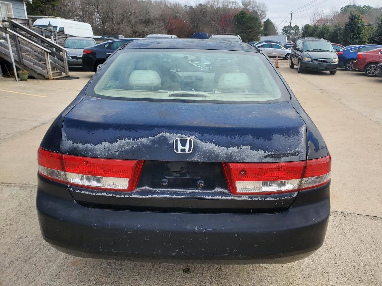 Used 2004 Honda Accord LX image 10